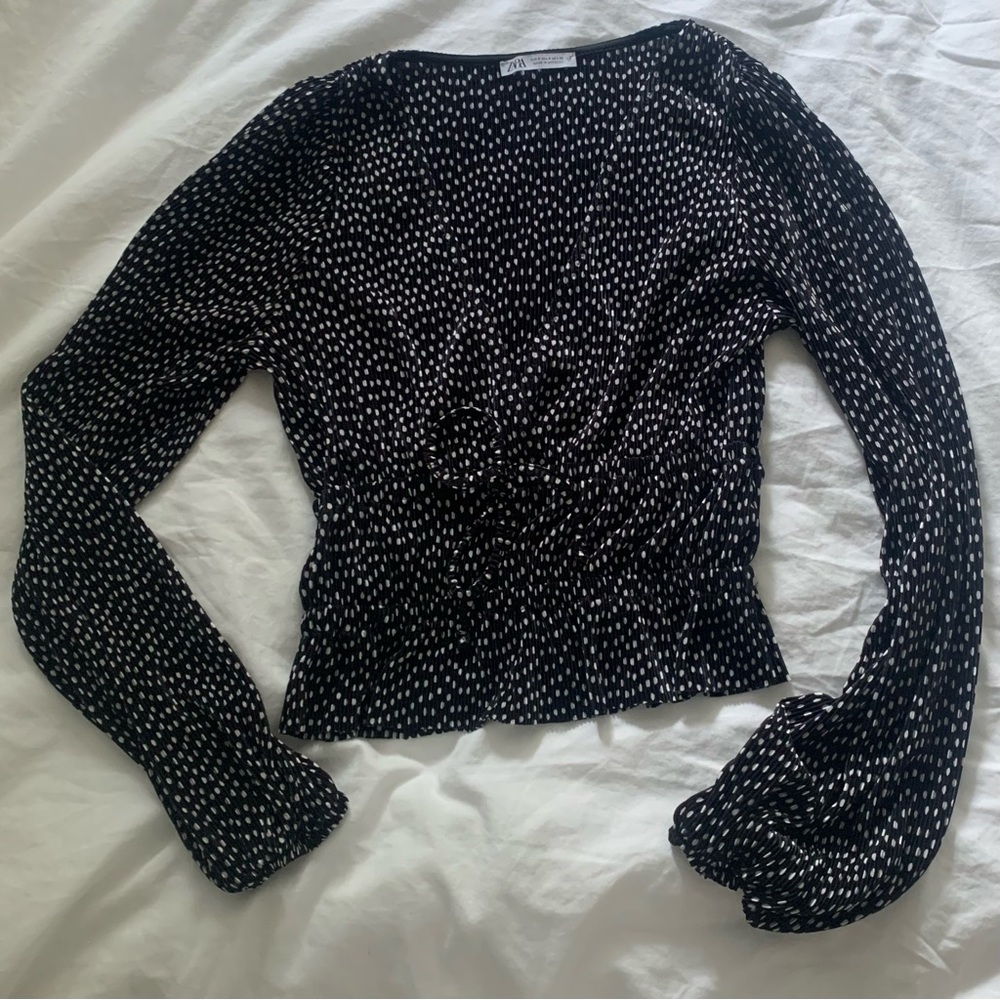 Zara Black and White Polka Dot V-Neck Blouse Women’s S